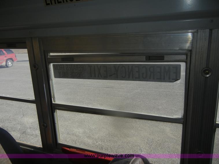 image for item D4584 1999 Chevrolet Blue Bird school bus