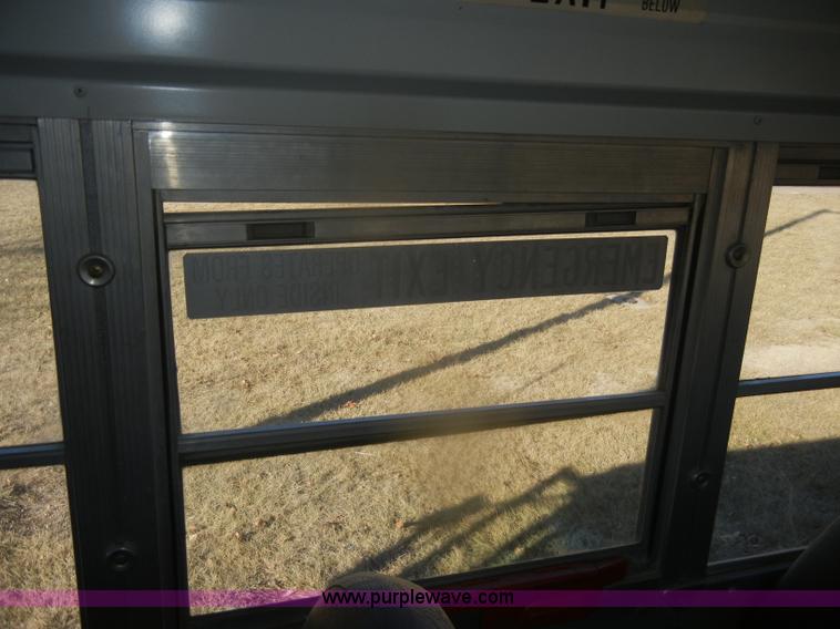 image for item D4584 1999 Chevrolet Blue Bird school bus