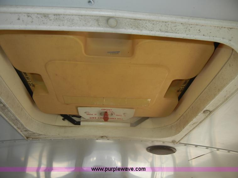 image for item D4584 1999 Chevrolet Blue Bird school bus