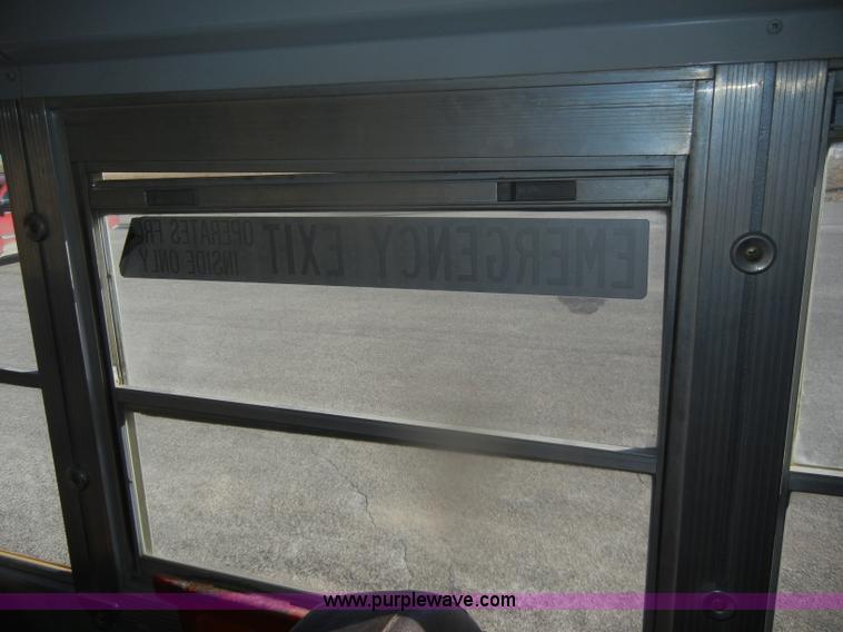 image for item D4584 1999 Chevrolet Blue Bird school bus