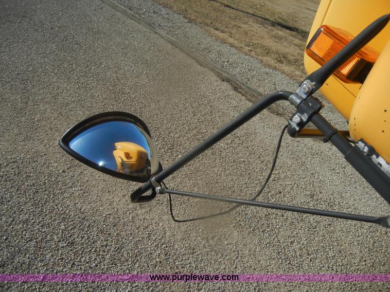 image for item D4584 1999 Chevrolet Blue Bird school bus