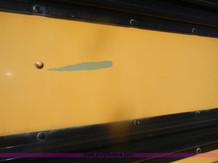 image for item D4584 1999 Chevrolet Blue Bird school bus