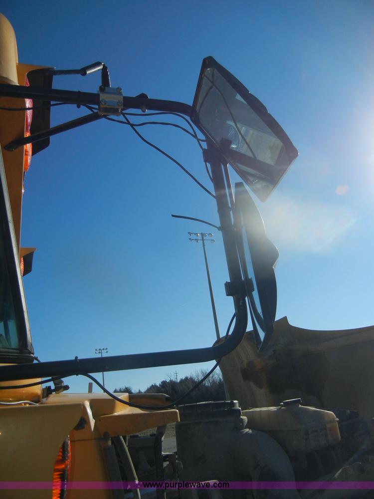 image for item D4584 1999 Chevrolet Blue Bird school bus