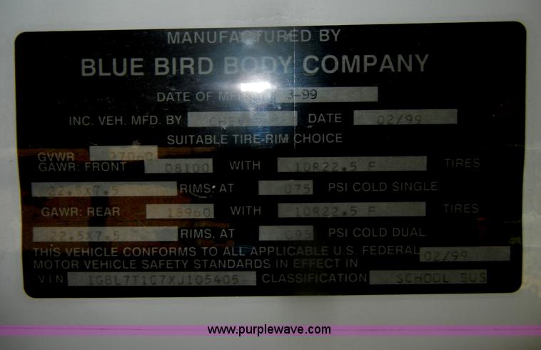 image for item D4584 1999 Chevrolet Blue Bird school bus