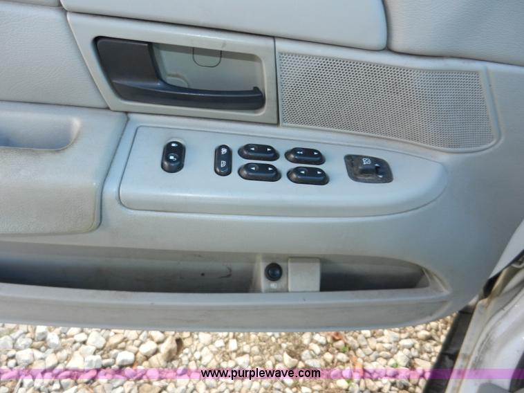 image for item D4589 2003 Ford Crown Victoria Police Interceptor