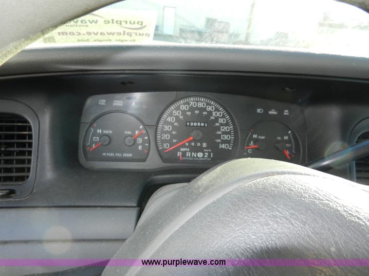 image for item D4589 2003 Ford Crown Victoria Police Interceptor