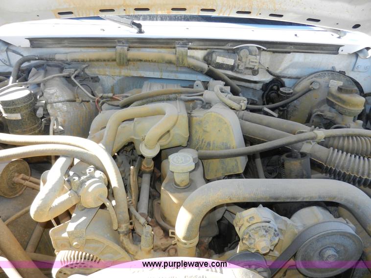 image for item D4591 1995 Ford F150 XL pickup truck