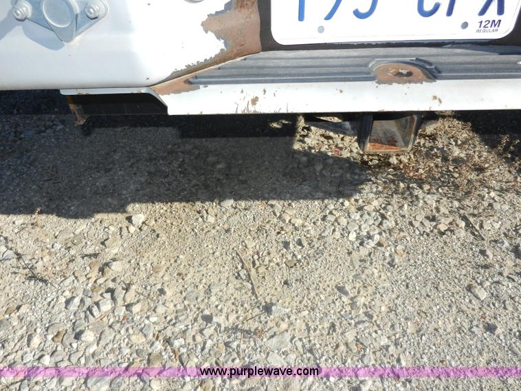 image for item D4591 1995 Ford F150 XL pickup truck