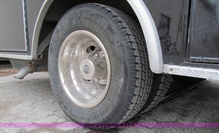 image for item D7045 1992 Ford Econoline E350 ambulance