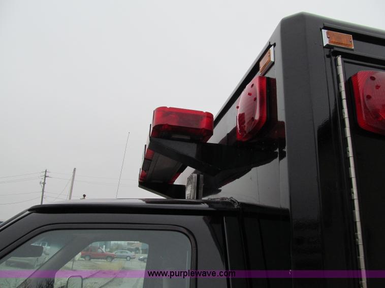image for item D7045 1992 Ford Econoline E350 ambulance