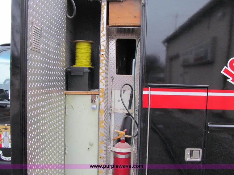 image for item D7045 1992 Ford Econoline E350 ambulance