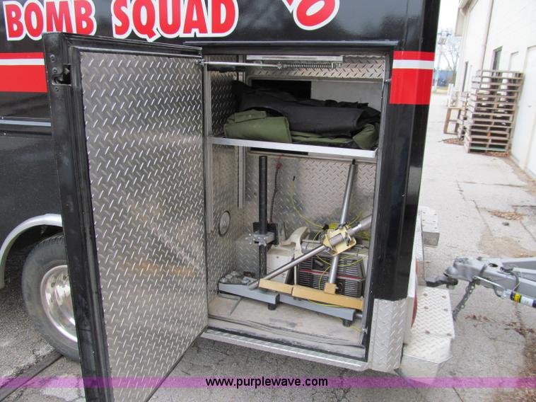 image for item D7045 1992 Ford Econoline E350 ambulance