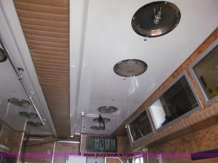 image for item D7045 1992 Ford Econoline E350 ambulance