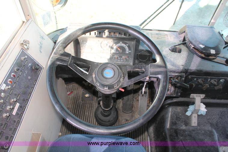 image for item E2535 1997 Blue Bird TC1000 school bus