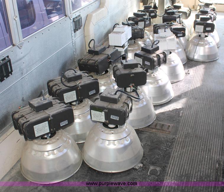 image for item E2536 (17) Lithonia M59 industrial indoor lights