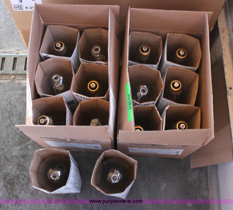 image for item E2536 (17) Lithonia M59 industrial indoor lights