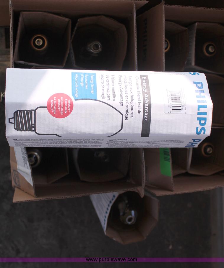 image for item E2536 (17) Lithonia M59 industrial indoor lights