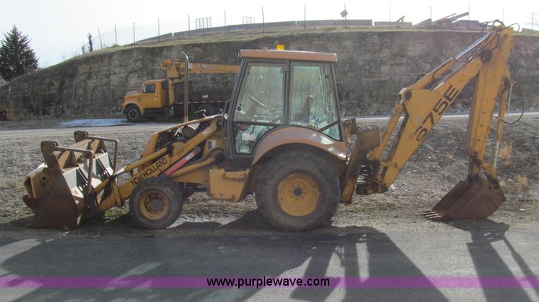 image for item E3641 1999 New Holland 675E backhoe