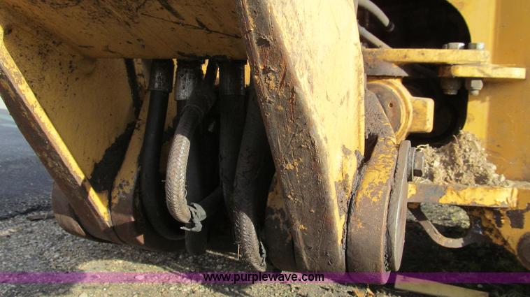 image for item E3641 1999 New Holland 675E backhoe