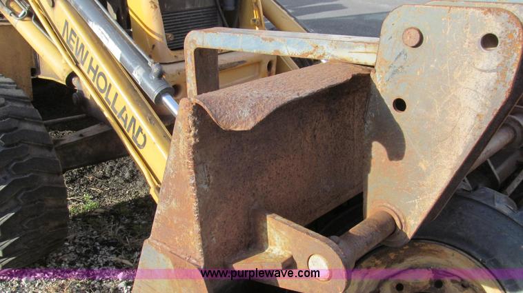 image for item E3641 1999 New Holland 675E backhoe