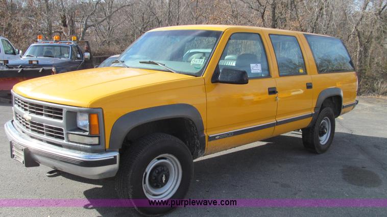 image for item E3643 1997 Chevrolet Suburban K2500 SUV