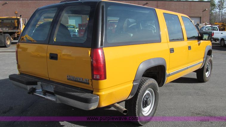 image for item E3643 1997 Chevrolet Suburban K2500 SUV