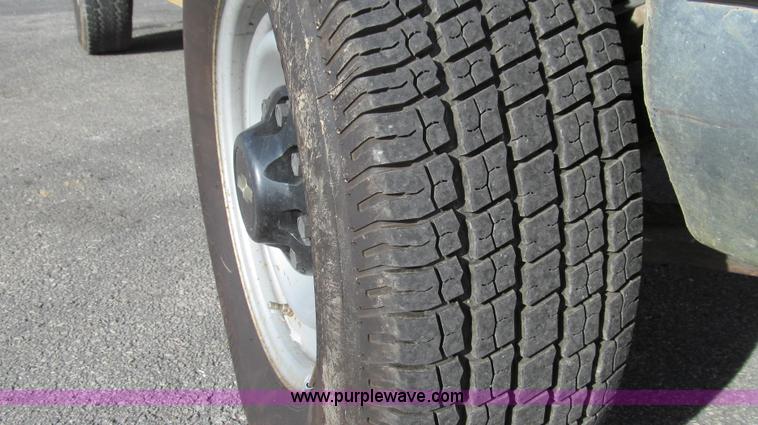 image for item E3643 1997 Chevrolet Suburban K2500 SUV