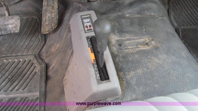 image for item E3643 1997 Chevrolet Suburban K2500 SUV