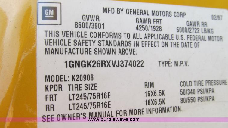 image for item E3643 1997 Chevrolet Suburban K2500 SUV