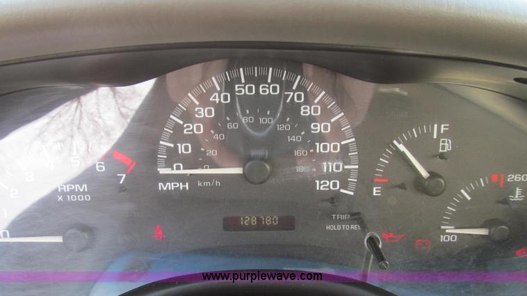 image for item E3646 2001 Chevrolet Malibu