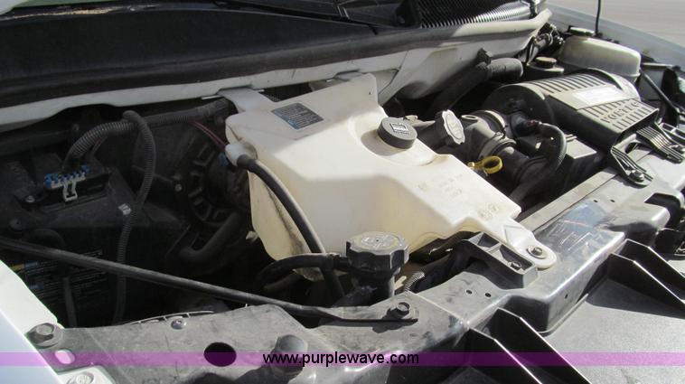 image for item E3648 2007 Chevrolet Express G3500 van
