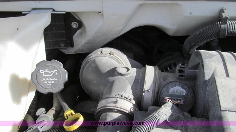 image for item E3648 2007 Chevrolet Express G3500 van