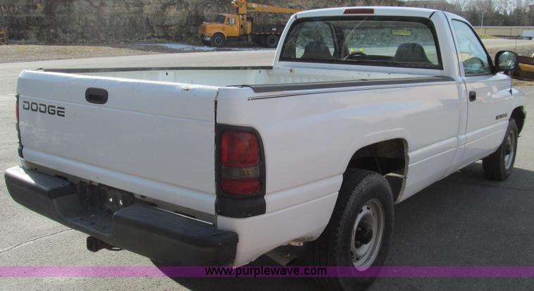 image for item E3649 1999 Dodge Ram 1500 pickup truck