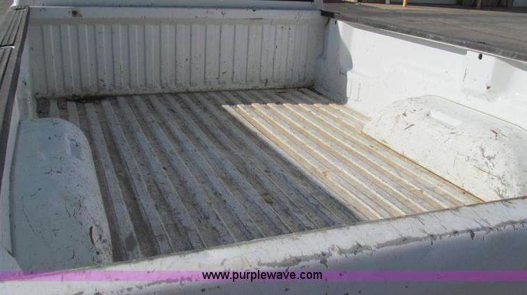 image for item E3649 1999 Dodge Ram 1500 pickup truck