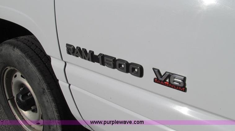 image for item E3649 1999 Dodge Ram 1500 pickup truck
