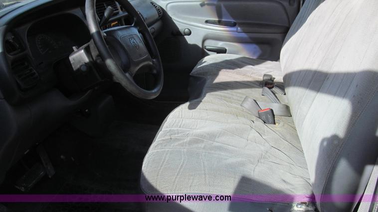 image for item E3649 1999 Dodge Ram 1500 pickup truck