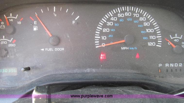 image for item E3649 1999 Dodge Ram 1500 pickup truck