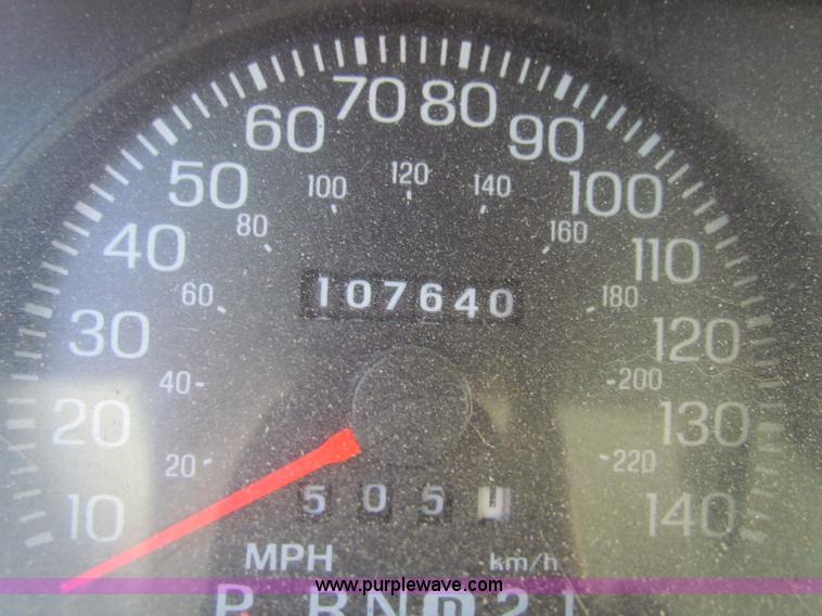 image for item E8314 2004 Ford Crown Victoria Police Interceptor