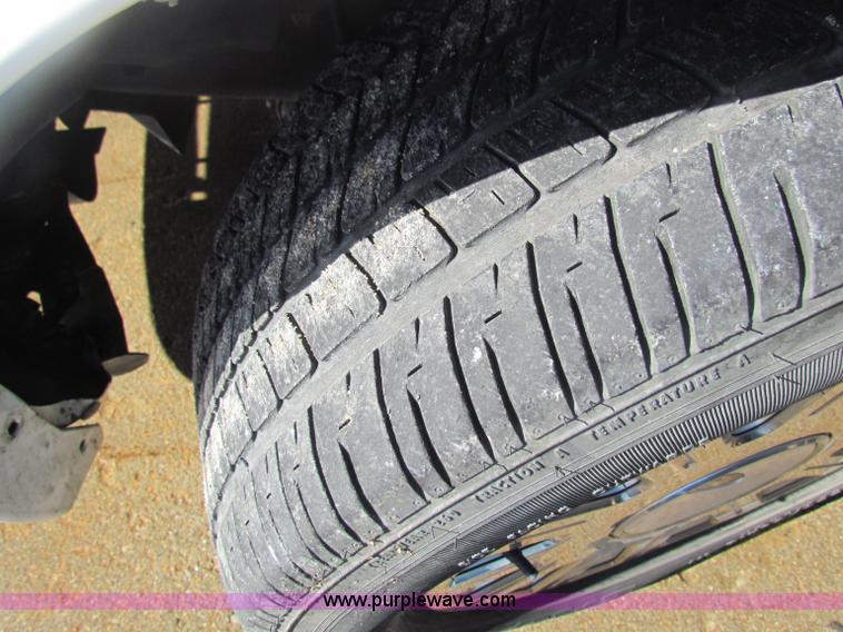 image for item E8314 2004 Ford Crown Victoria Police Interceptor