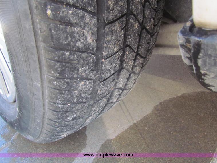 image for item E8314 2004 Ford Crown Victoria Police Interceptor