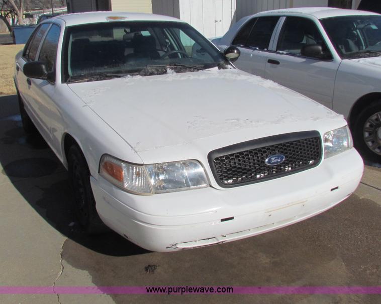 image for item E8315 2003 Ford Crown Victoria Police Interceptor