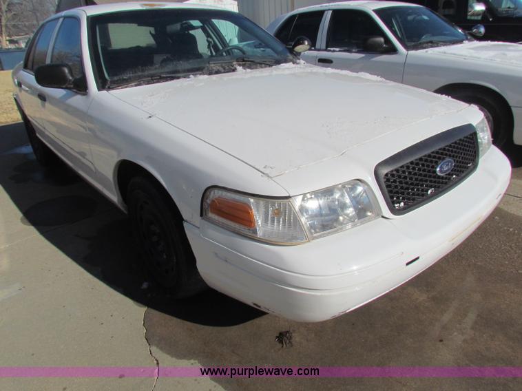 image for item E8315 2003 Ford Crown Victoria Police Interceptor