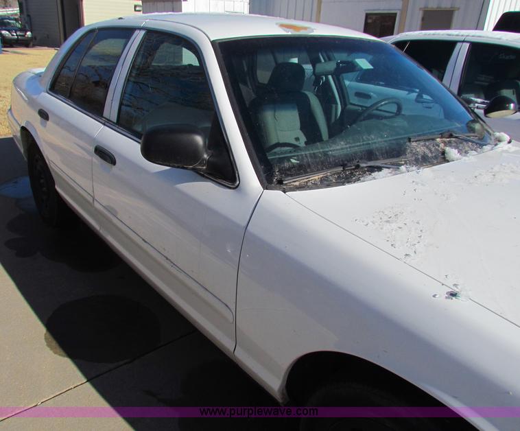 image for item E8315 2003 Ford Crown Victoria Police Interceptor