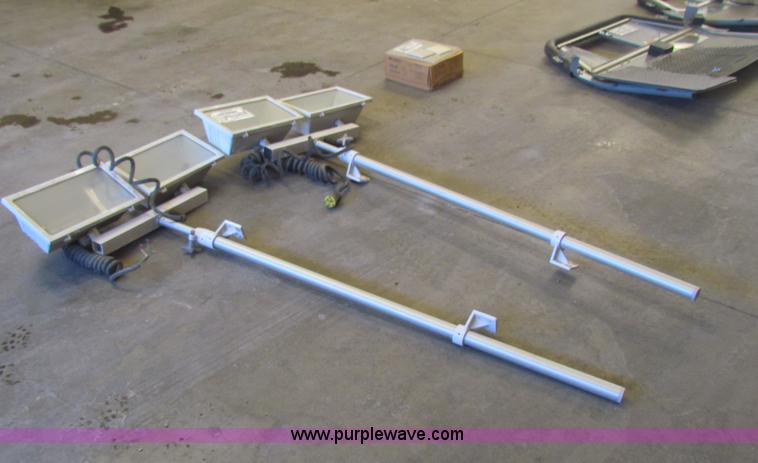 image for item E8317 (2) portable light towers