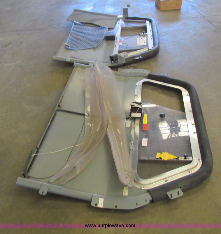 image for item E8318 (2) center wall dividers