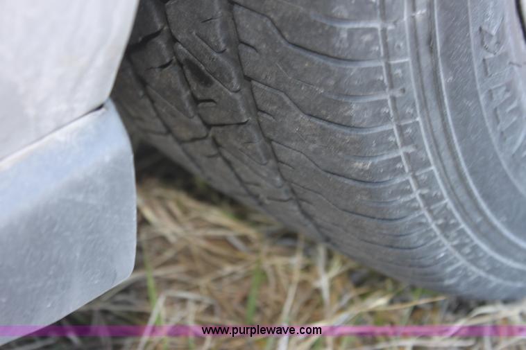 image for item E8359 2004 Chevrolet Impala