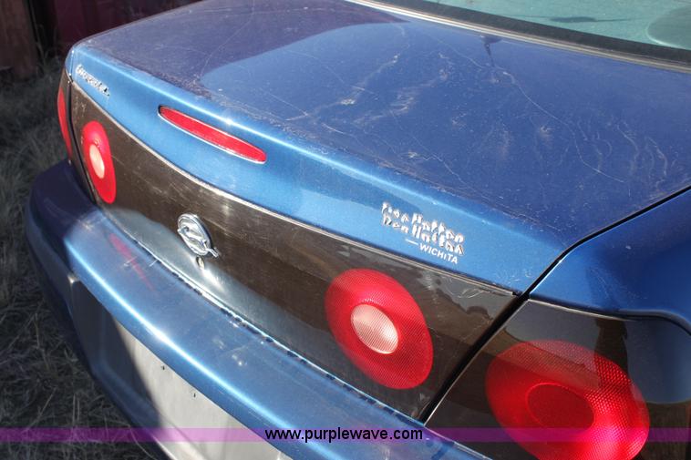 image for item E8360 2004 Chevrolet Impala