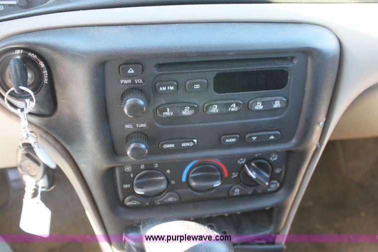 image for item E8361 2005 Chevrolet Classic