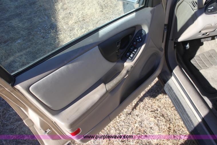 image for item E8363 2005 Chevrolet Classic