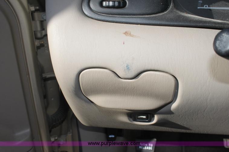 image for item E8363 2005 Chevrolet Classic